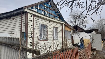 Сили РФ завдали ракетного удару по м. Шостка Сумської області, пошкоджено підприємство та житлові будинки Сили РФ завдали ракетного удару по м. Шостка Сумської області, пошкоджено підприємство та житлові будинки