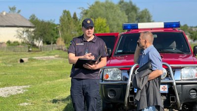 У селі Гвізд працює комісія з обстеження потерпілих приватних угідь У селі Гвізд працює комісія з обстеження потерпілих приватних угідь