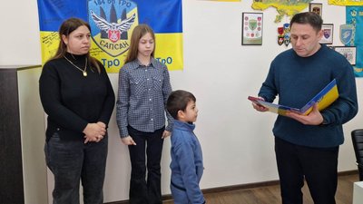 Денис Проданов