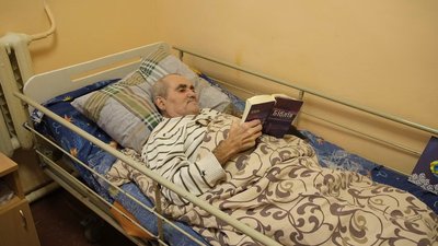 “Стали рідними”: як у психоневрологічному інтернаті на Вінниччині доглядають за переселенцями з Дніпропетровщини “Стали рідними”: як у психоневрологічному інтернаті на Вінниччині доглядають за переселенцями з Дніпропетровщини