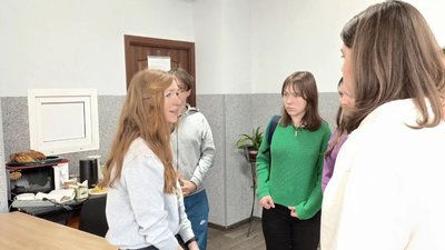 У тернопільському "Карітасі" підлітків вчать правильно харчуватися У тернопільському "Карітасі" підлітків вчать правильно харчуватися