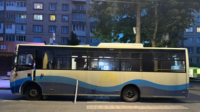 У Тернополі, водій маршрутки, наїхав на жінку, збили пішохода, Київська, вулиця 15 Квітня