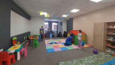 "Поки є маріупольці, буде жити Маріуполь". У Франківську запрацював центр "Я — Маріуполь" "Поки є маріупольці, буде жити Маріуполь". У Франківську запрацював центр "Я — Маріуполь"