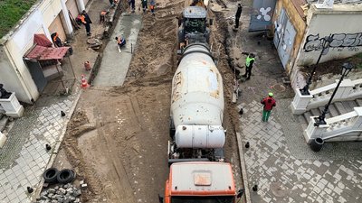 В Одесі проводять другий етап ремонту Деволанівського узвозу В Одесі проводять другий етап ремонту Деволанівського узвозу