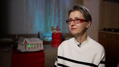 Хотіла позбутися важких спогадів: Чернігівська кондитерка створила пряникову копію обласної бібліотеки для юнацтва Хотіла позбутися важких спогадів: Чернігівська кондитерка створила пряникову копію обласної бібліотеки для юнацтва