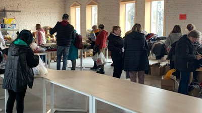 Етнопарк на Рівненщині тимчасово перетворився на центр допомоги переселенцям Етнопарк на Рівненщині тимчасово перетворився на центр допомоги переселенцям
