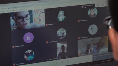 "Дистанційка": навчатися по обидва боки екрану в Черкасах – звикли "Дистанційка": навчатися по обидва боки екрану в Черкасах – звикли