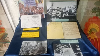 До Дня Незалежності в історичному музеї Дніпра відкрили мінівиставку та проведуть майстер-клас з традиційної вибійки