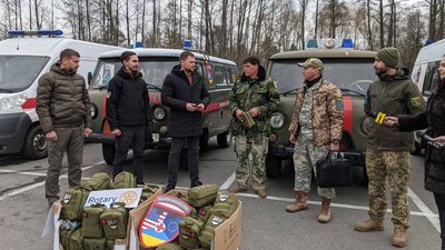 На Київщині відремонтують старі "швидкі" та передадуть їх на фронт для ЗСУ На Київщині відремонтують старі "швидкі" та передадуть їх на фронт для ЗСУ