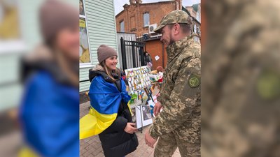 12-річна Діана Насібова з Ніжина, що на Чернігівщині, зібрала понад 2 мільйони гривень на ЗСУ 12-річна Діана Насібова з Ніжина, що на Чернігівщині, зібрала понад 2 мільйони гривень на ЗСУ