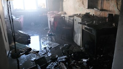 Вісім людей евакуювали через пожежу в гуртожитку в Ужгороді Вісім людей евакуювали через пожежу в гуртожитку в Ужгороді