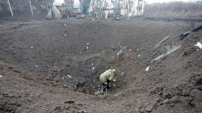 Вони гатили з РСЗВ "Град", "Ураган", артилерії, мінометів та били ракетами Вони гатили з РСЗВ "Град", "Ураган", артилерії, мінометів та били ракетами