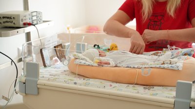 Луна і Кіану: якими іменами називали дітей у 2020 році на сході України