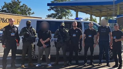 Понад 6,4 млн грн заробили на фальшивках: на Вінниччині повідомили про підозру організатору схеми підробки документів