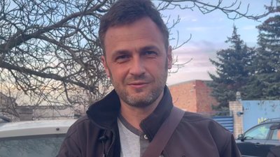 У Запоріжжі випустили на волю близько 150 червонокнижних кажанів У Запоріжжі випустили на волю близько 150 червонокнижних кажанів