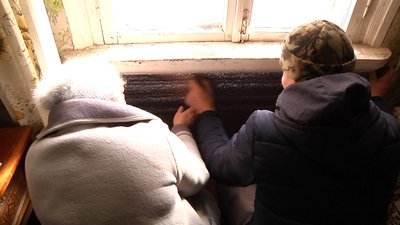 Волонтери утеплюють домівки літніх самотніх житомирян – таку допомогу отримали вже 38 людей Волонтери утеплюють домівки літніх самотніх житомирян – таку допомогу отримали вже 38 людей