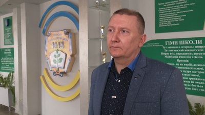 У Рівному розпочали приймати заяви у перші класи. Що для цього потрібно У Рівному розпочали приймати заяви у перші класи. Що для цього потрібно