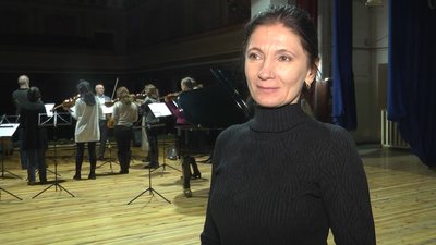 Щедрівки в обробці камерного оркестру: як викладачі Луцької музичної школи готуються до концерту Щедрівки в обробці камерного оркестру: як викладачі Луцької музичної школи готуються до концерту