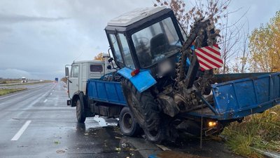 На Харківщині зіткнулись мікроавтобус та вантажівка: загинули троє людей, ще троє травмувалися На Харківщині зіткнулись мікроавтобус та вантажівка: загинули троє людей, ще троє травмувалися