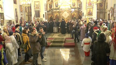 Гурти колядників у Свято-Успенському соборі Гурти колядників у Свято-Успенському соборі