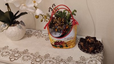 Житомирянка Олена Кучмій виготовляє на Маковія традиційну українську страву — шулики з маком Житомирянка Олена Кучмій виготовляє на Маковія традиційну українську страву — шулики з маком