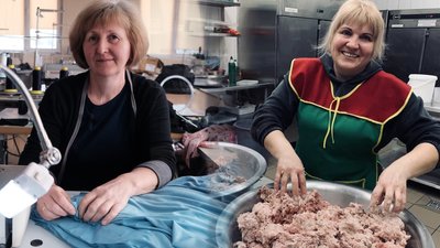Шиють аптечки та роблять тушонку. Як фірми Буковини змінили роботу для допомоги військовим