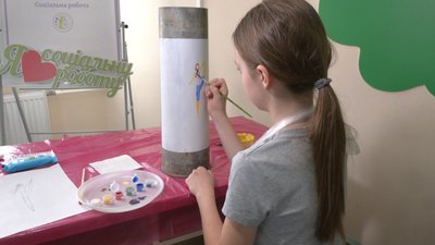 У Черкасах діти малювали мрії на гільзах У Черкасах діти малювали мрії на гільзах