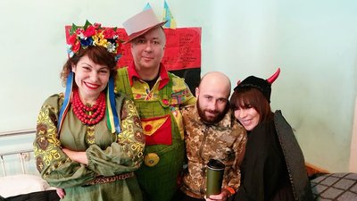 Одеські волонтери привітали військових, що знаходяться на лікуванні, з Різдвяними святами