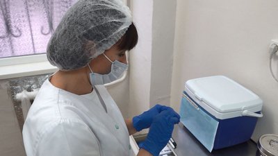 Черги до медиків і вакцинація: черкаські учні готуються до школи
