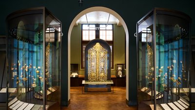 Експозиція з предметами з Києво-Печерської лаври в Лондоні