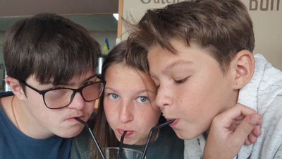 Сашко, Марія та Тихон Яблонські Сашко, Марія та Тихон Яблонські
