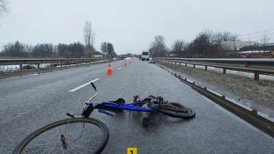 На Сумщині в аварії загинула велосипедистка На Сумщині в аварії загинула велосипедистка