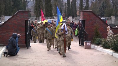 У Житомирі попрощалися з загиблими військовими – Павлом Гвоздицьким та Олександром Іщуком У Житомирі попрощалися з загиблими військовими – Павлом Гвоздицьким та Олександром Іщуком