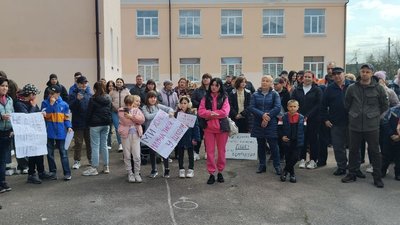 У ліцеї в Коростені на Житомирщині діти вчаться онлайн, бо заклад не має укриття У ліцеї в Коростені на Житомирщині діти вчаться онлайн, бо заклад не має укриття