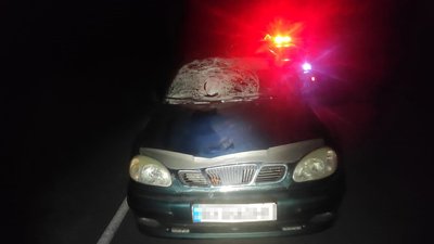 На Хмельниччині автомобіль збив пішохода. Потерпілого доправлено до обласної лікарні