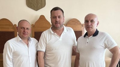 Тернопільський суд поновив Василя Хомінця на посаді Тернопільський суд поновив Василя Хомінця на посаді
