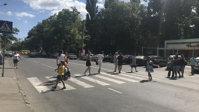 На Буковині перекрили дорогу: вимагають відновити очне навчання в "червоній" зоні