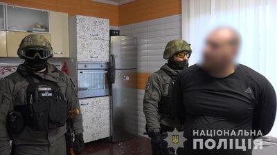 Поліція затримала наркодилерів з найбільшою в історії України партією метадону