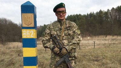 Футболіст з Волині Артем Федецький розповів про війну, волонтерство та футбол Футболіст з Волині Артем Федецький розповів про війну, волонтерство та футбол