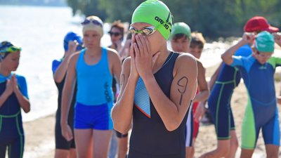 Плавання, біг та велогонка: у Черкасах стартував чемпіонат України з триатлону Плавання, біг та велогонка: у Черкасах стартував чемпіонат України з триатлону