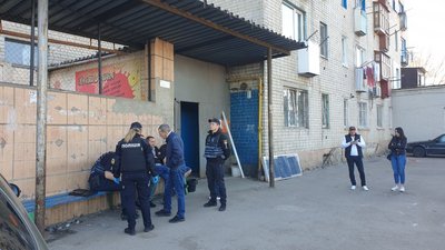 Поліція опитує людей у справі ймовірного вибуху поблизу трьох автівок у Кропивницькому Поліція опитує людей у справі ймовірного вибуху поблизу трьох автівок у Кропивницькому