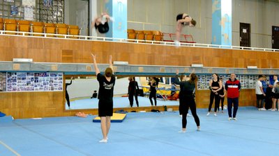Вінницькі акробати готуються до Кубку України серед дорослих Вінницькі акробати готуються до Кубку України серед дорослих