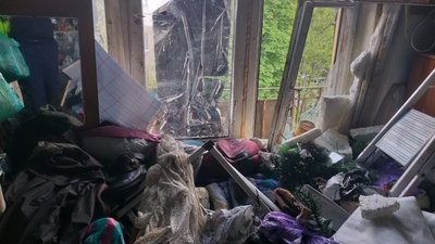 У Харкові рятувальники вивели з задимленої квартини дитину У Харкові рятувальники вивели з задимленої квартини дитину