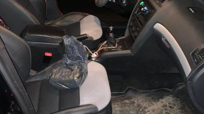 Гроші в авто посадовця ДФС Полтавщини