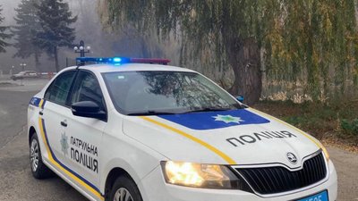 Видимість до 200 метрів: водіям Тернопільщини нагадують про безпеку на дорогах під час туману