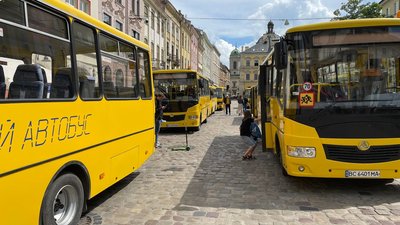 "Екскурсія, яка ніколи не відбудеться". У Львові провели акцію, аби нагадати про вбитих Росією українських дітей