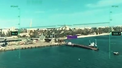 Сили безпілотних систем уразили судно та техніку окупантів у Бердянському порту
