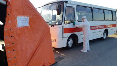 Рятувальники перевезли через кордон з Польщею понад 1200 українців Рятувальники перевезли через кордон з Польщею понад 1200 українців