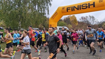 У Рівному стартував благодійний півмарафон на Покрову