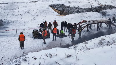 Піхота зайшла на зачистку ворожих позицій Піхота зайшла на зачистку ворожих позицій